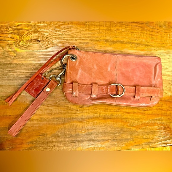 Latico Pink Leather Wristlet Clutch Silver Hardware 10x5 - Picture 2 of 6